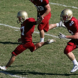 九游体育网页版-欧冠“超级对决”：史上最激烈的球队碰撞，欧冠决赛和超级碗