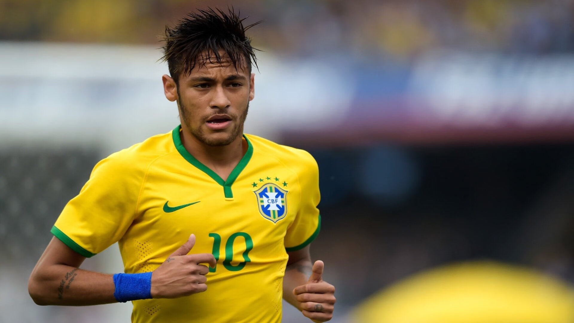 青少年体育精神与技术同步提升，行业氛围日益良好，青少年体育精神作文