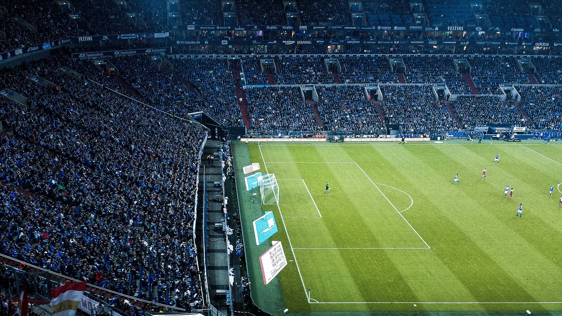 青少年足球运动普及率持续提升，基层基础打得扎实，青少年足球基础训练